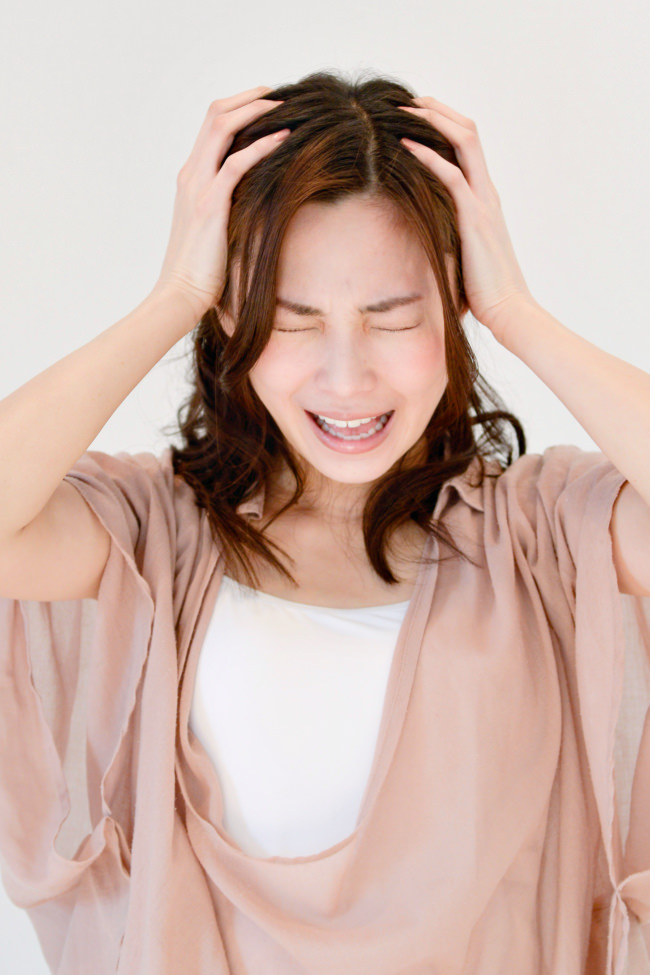 日夜の調べ事や手続きの為だけの有給消化、、多くのご負担を私たちが解消します。確定申告に慣れていない方や初めての方のために、お住まいの地域を管轄する税務署に行き、相談できる窓口もあります。ですが、相談時間が平日の日中に限定されていたり、事前予約が必要な場合が多いです。役所から必要書類を取得したりも必要ですから、有給休暇を何日か消化しながら進める場合もあるでしょう。相続内容によってはかなり大変です。日本国内全域の相続税申告は、どなた様も『一律0.7%』で承ります。